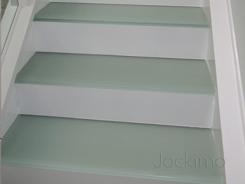 hbresidence glassflooring close