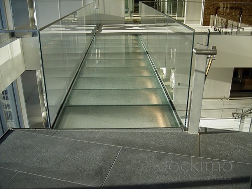 Fish & Richardson glass bridge