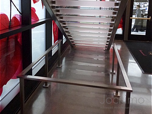 Bel Air Bar, glass treads, glass steps, glass stair treads, anti-slip glass, anti-skid glass