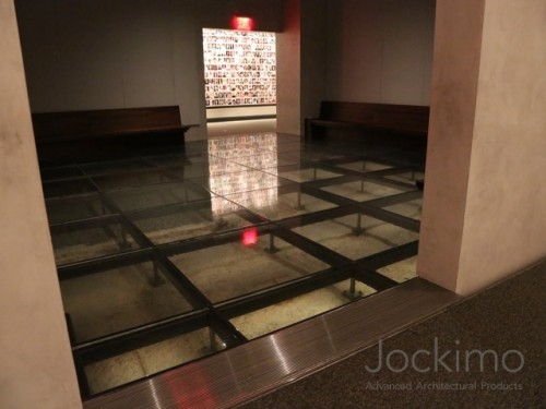 911museum glassfloor 6433 640 480 100