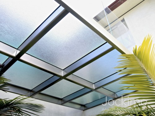 hilton newportbeach glassbridgeunder